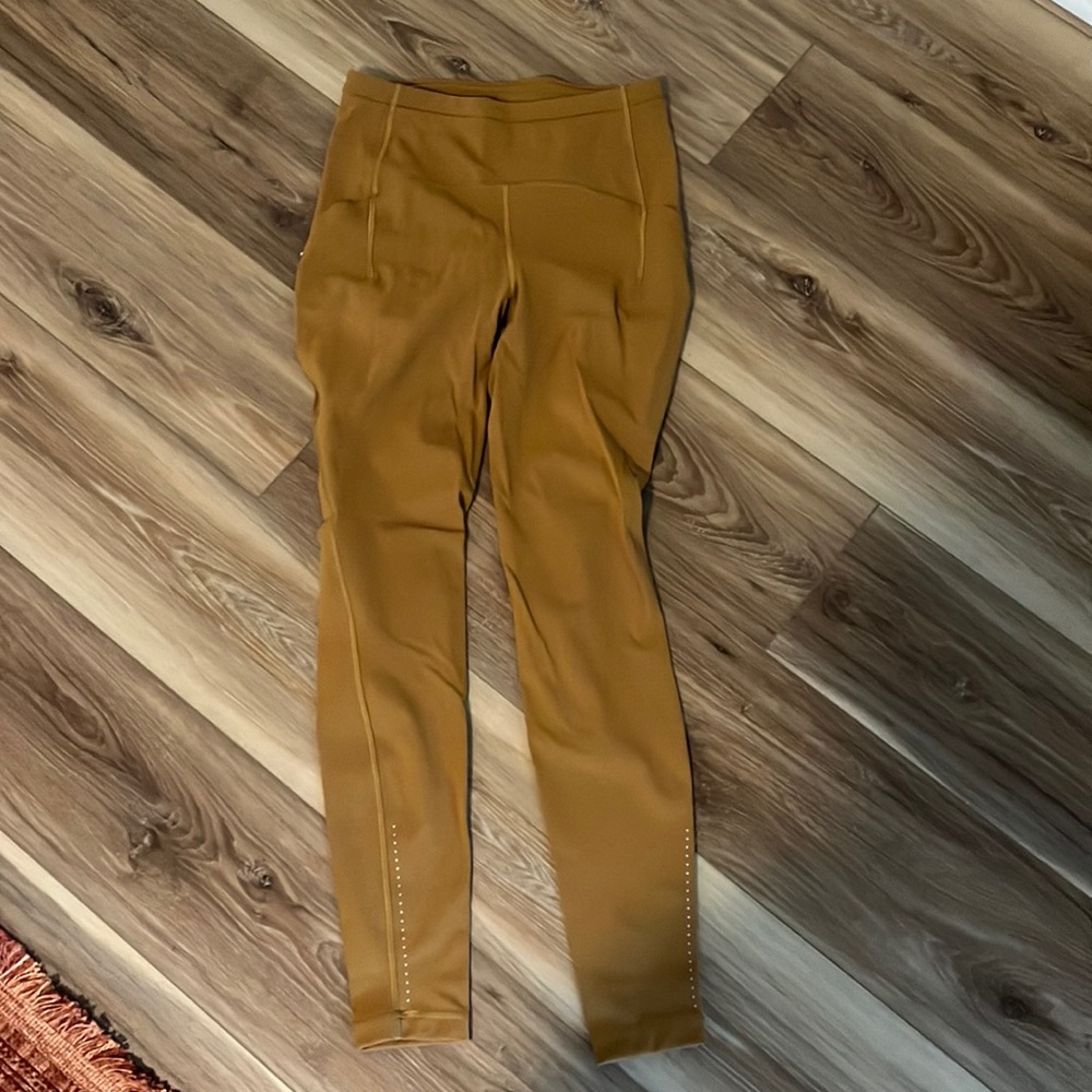 Lululemon fast and free size 6